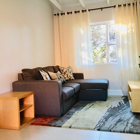 Kilkenny Cottages 2 Bedroom Unit ヨハネスブルグ エクステリア 写真