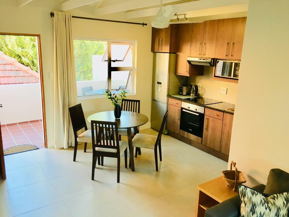 Kilkenny Cottages 2 Bedroom Unit ヨハネスブルグ エクステリア 写真