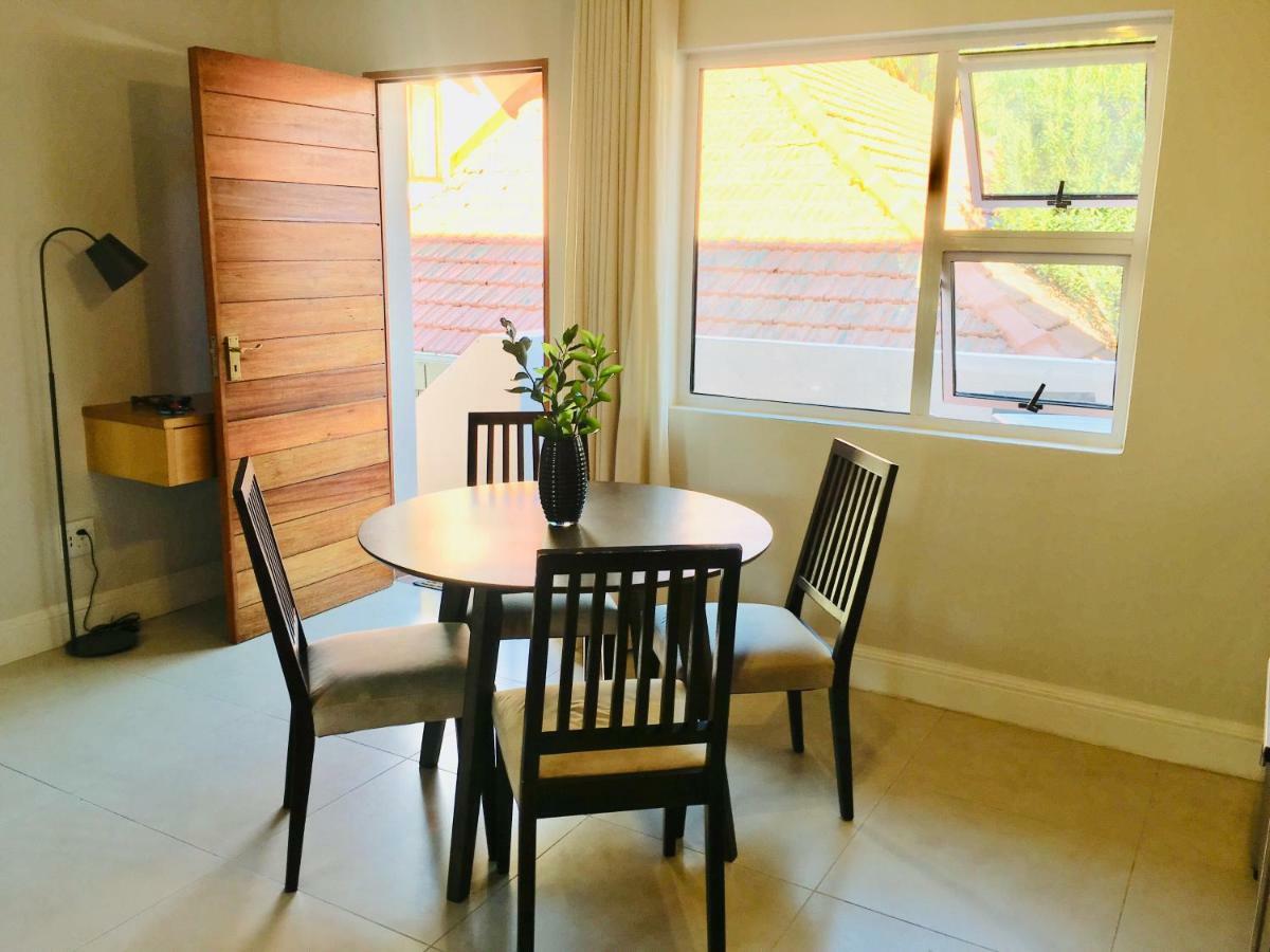 Kilkenny Cottages 2 Bedroom Unit ヨハネスブルグ エクステリア 写真