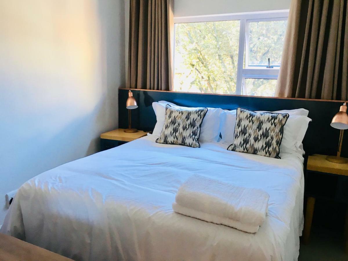 Kilkenny Cottages 2 Bedroom Unit ヨハネスブルグ エクステリア 写真